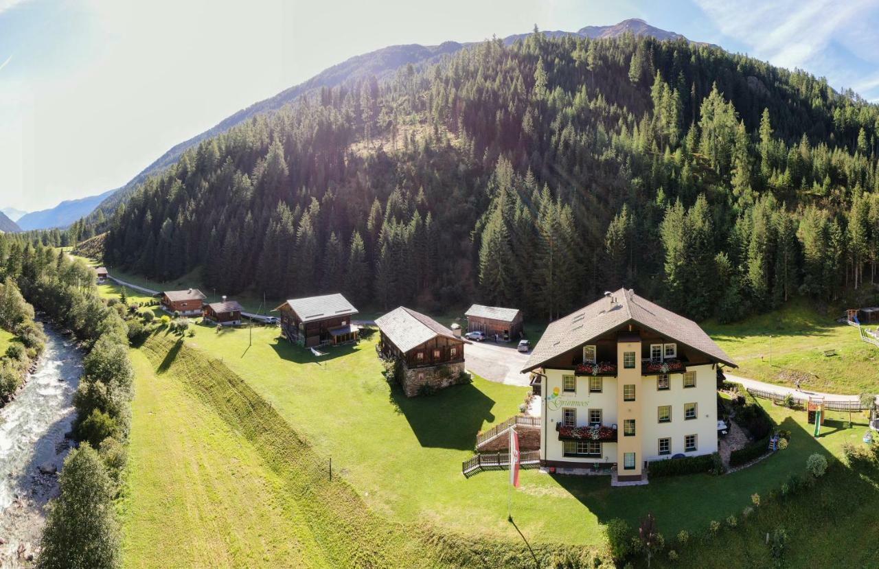 Hotel Garni Gruenmoos Sankt Jakob in Defereggen Zewnętrze zdjęcie